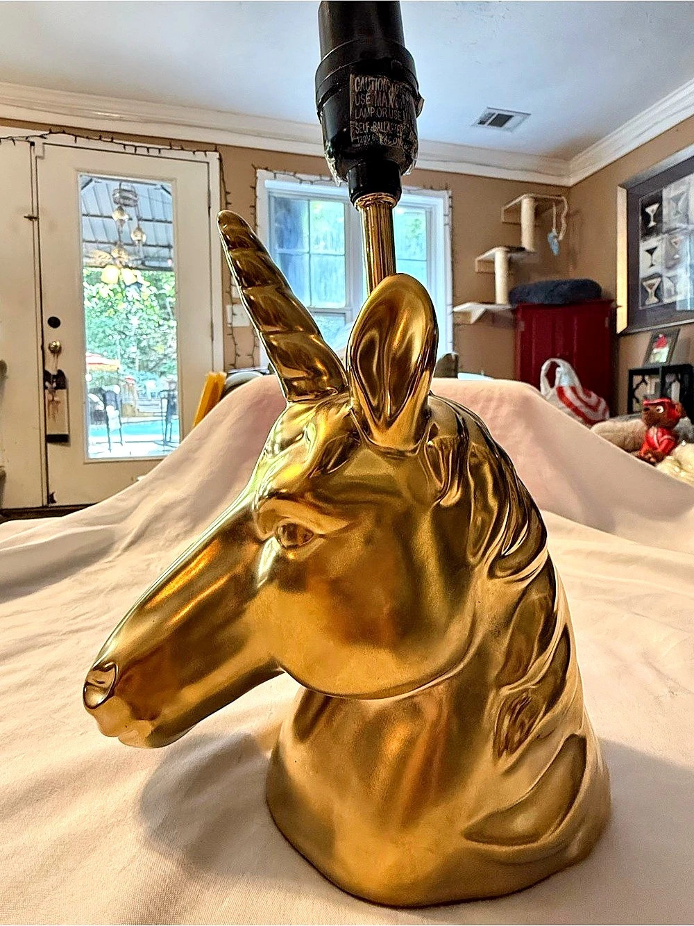 Gold Unicorn Head Table Lamp
